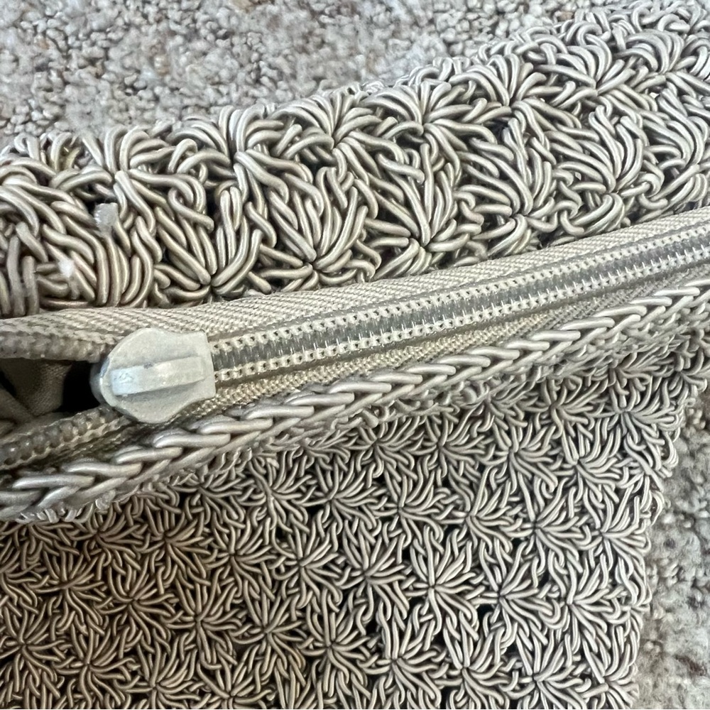 Vintage Y2K Macrame Crochet Crossbody Bag Purse
Woven Lined Taupe Beige Tan 90s - Picture 4 of 10
